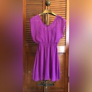 Express V-neck purple dress in XS